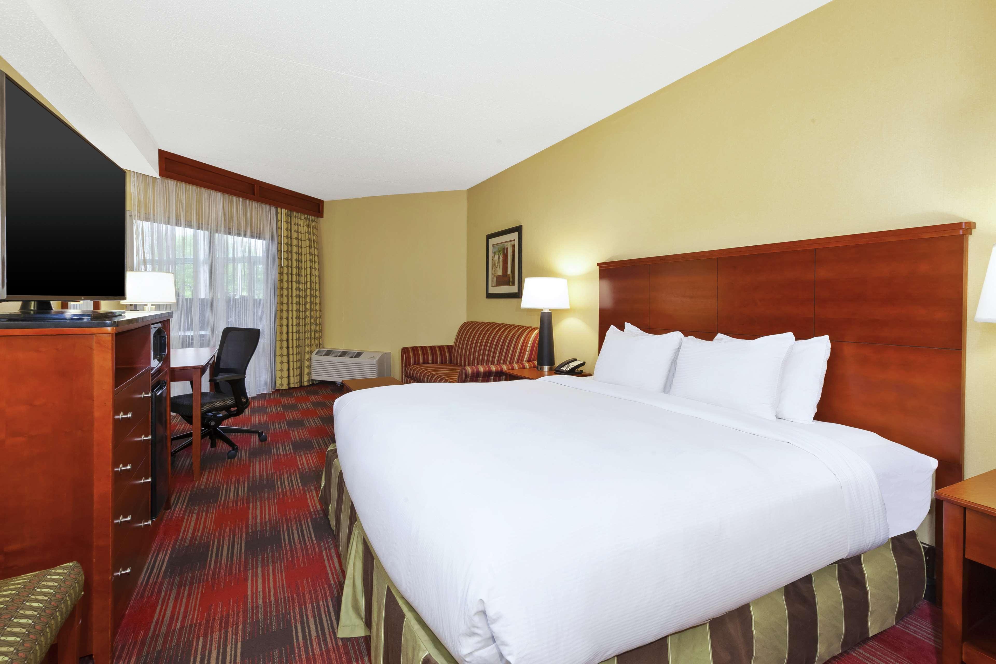 Doubletree By Hilton Holland Ξενοδοχείο Εξωτερικό φωτογραφία