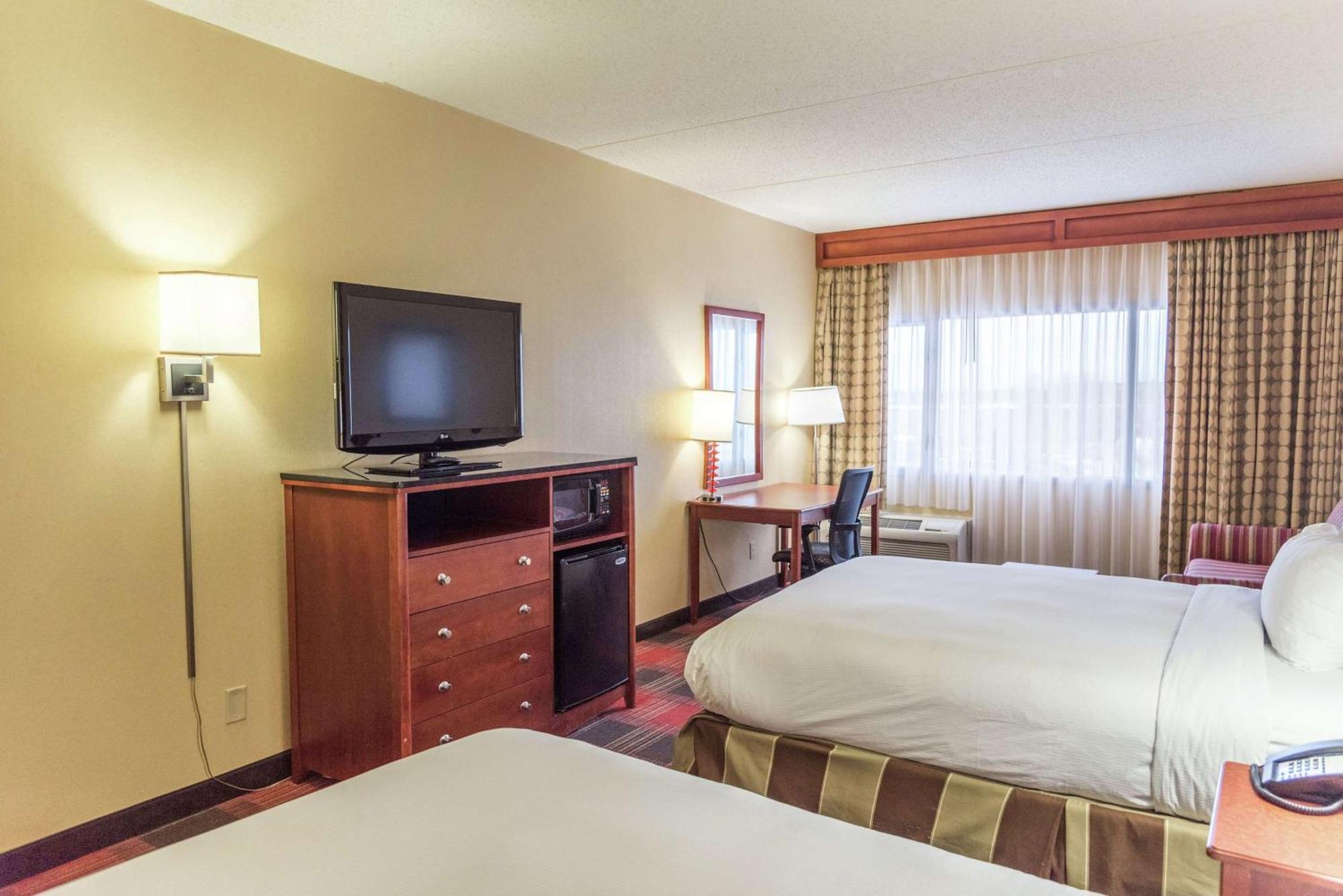 Doubletree By Hilton Holland Ξενοδοχείο Εξωτερικό φωτογραφία
