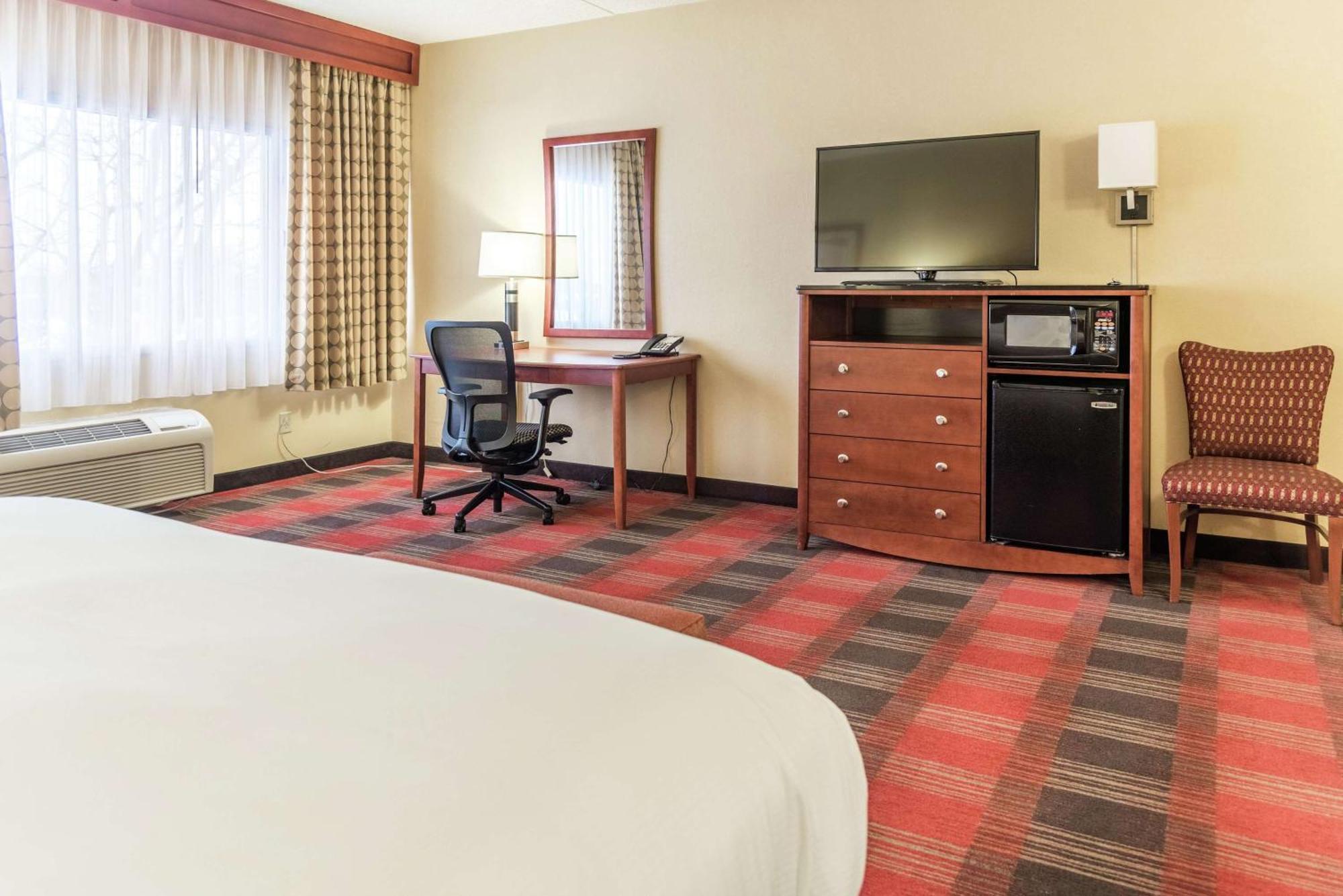 Doubletree By Hilton Holland Ξενοδοχείο Εξωτερικό φωτογραφία