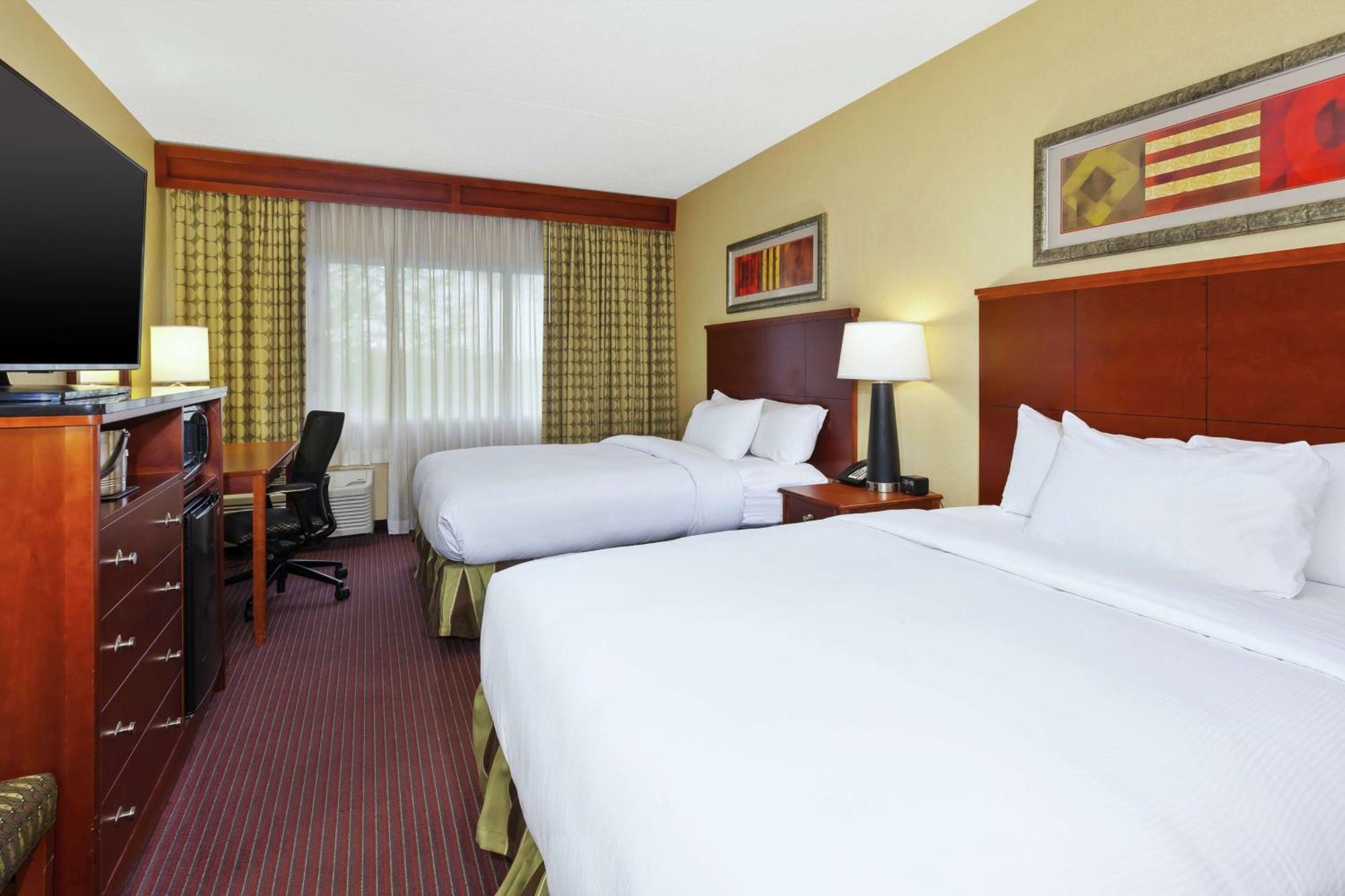 Doubletree By Hilton Holland Ξενοδοχείο Εξωτερικό φωτογραφία