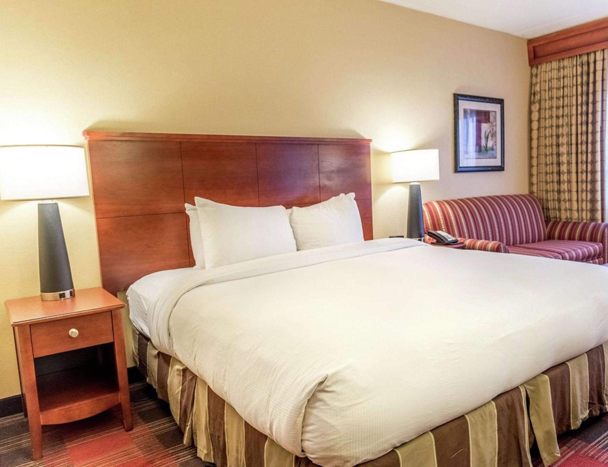 Doubletree By Hilton Holland Ξενοδοχείο Εξωτερικό φωτογραφία