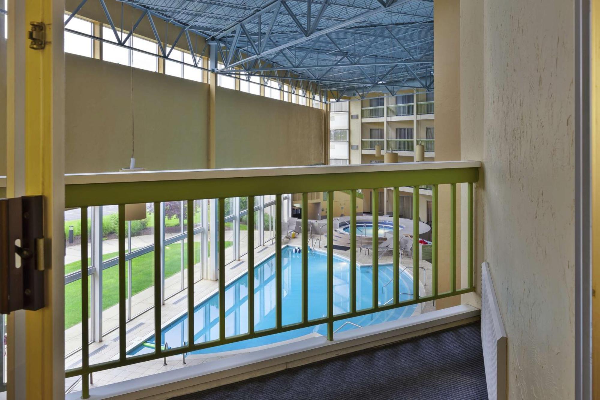 Doubletree By Hilton Holland Ξενοδοχείο Εξωτερικό φωτογραφία