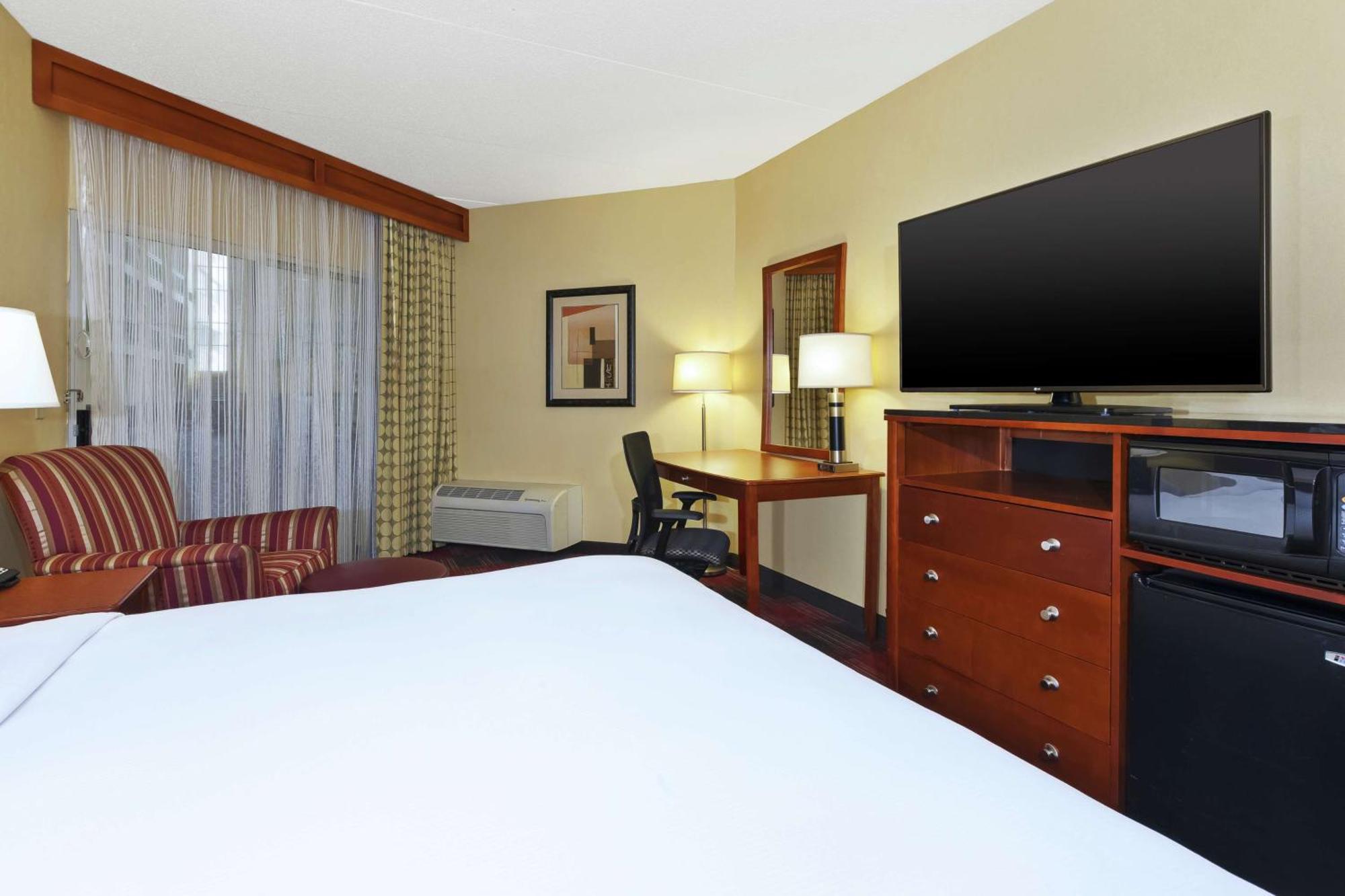 Doubletree By Hilton Holland Ξενοδοχείο Εξωτερικό φωτογραφία