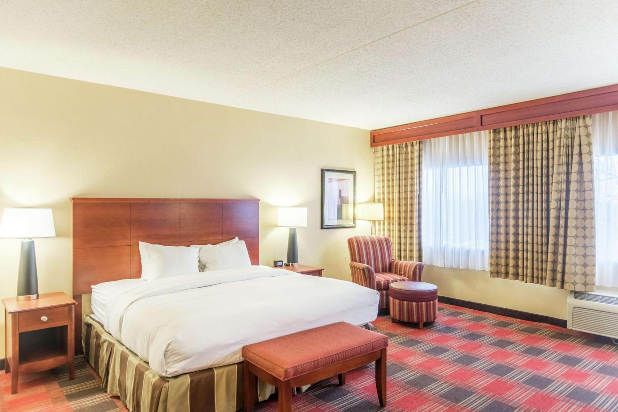Doubletree By Hilton Holland Ξενοδοχείο Εξωτερικό φωτογραφία
